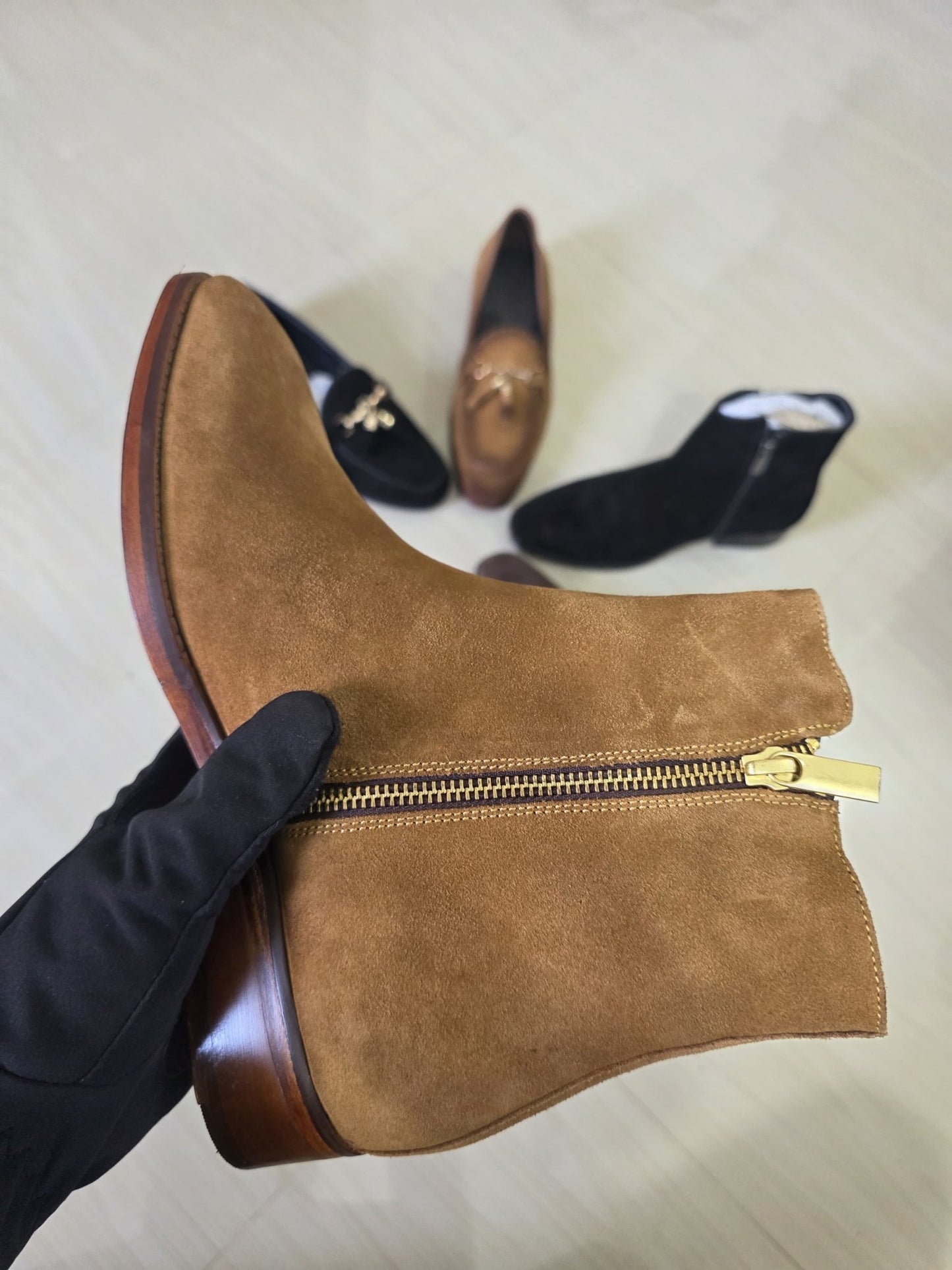 Monarch Suede - MERAKINO