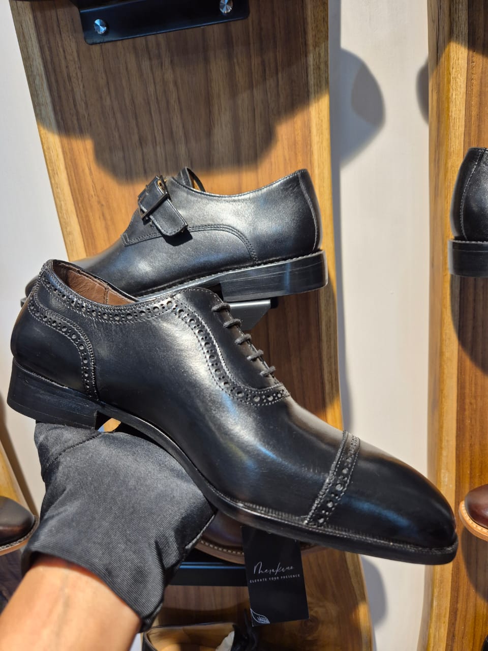 Noir Captoe - MERAKINO