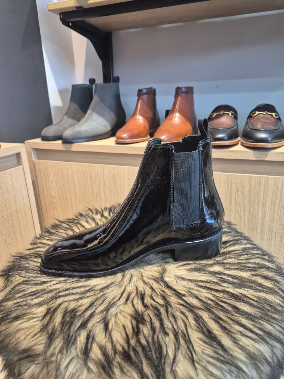 Black Crown Patent Gloss Chelsea Boots - MERAKINO