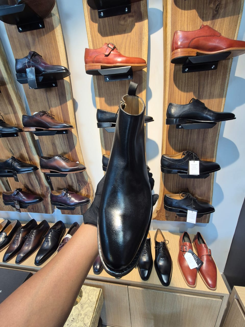 Nightfall Chelsea Zipper Boots Effortless Entry. Enduring Authority. - MERAKINO