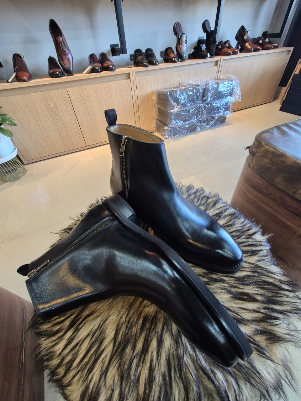 Nightfall Chelsea Zipper Boots Effortless Entry. Enduring Authority. - MERAKINO