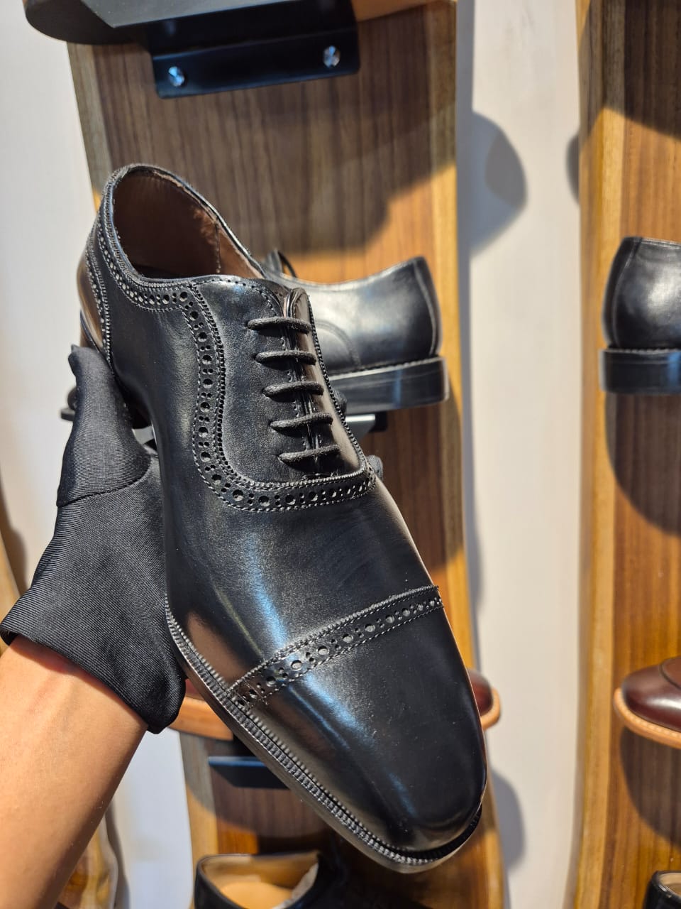 Noir Captoe - MERAKINO