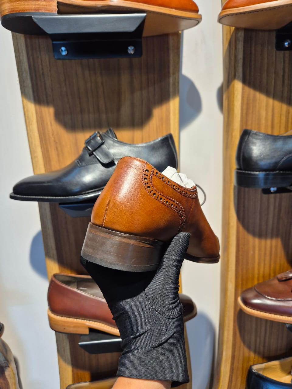 Noir Captoe - MERAKINO