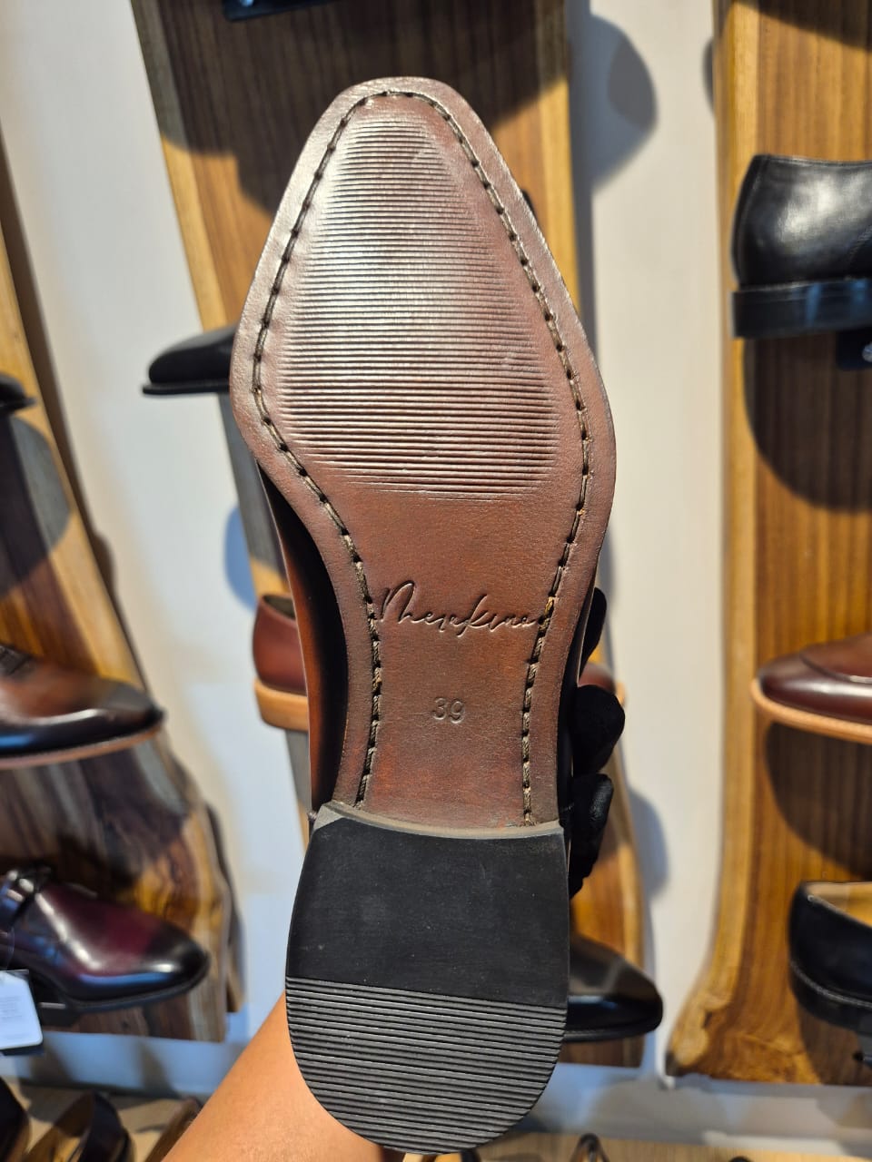 The Adelaide Oxford - MERAKINO